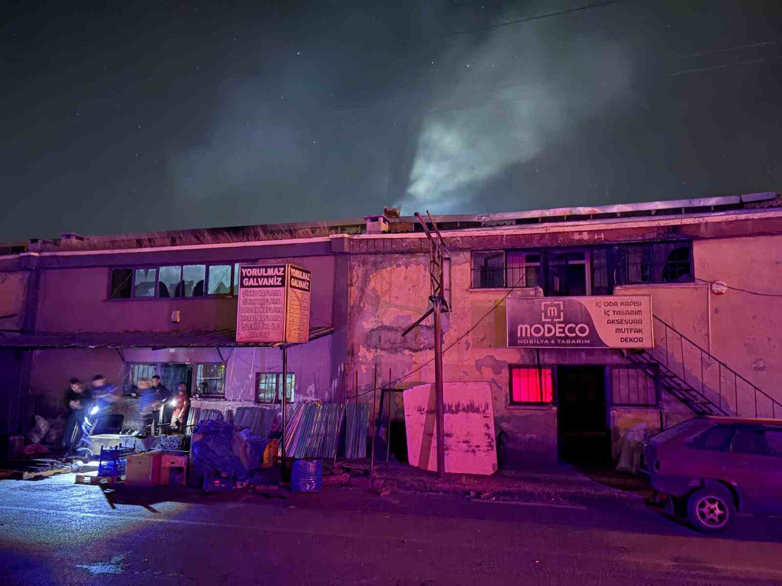 Kayseri’de Galvaniz kaplama atölyesinde çıkan yangın büyümeden söndürüldü