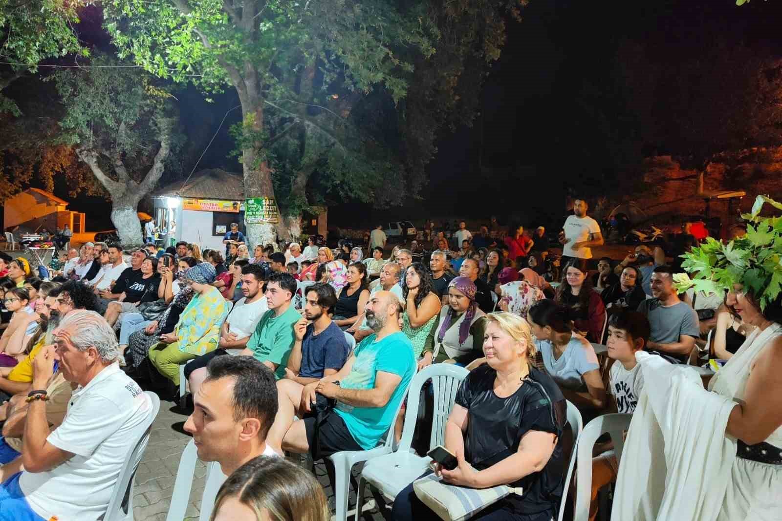 Efeler’in sanat elçileri Sardes’e gidiyor