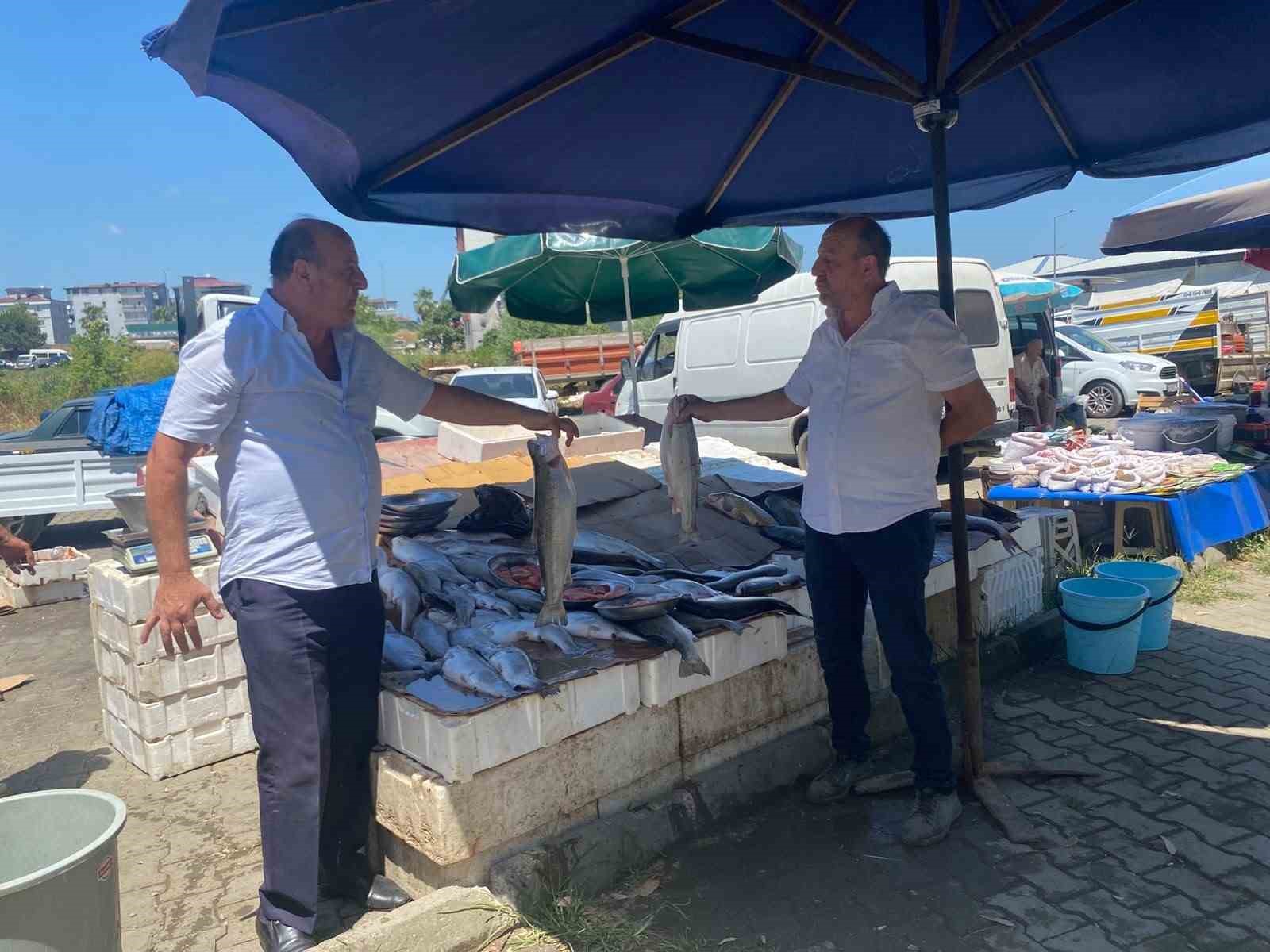 Çarşambalı balıkçı ikizler 40 yıldır aynı tezgahta