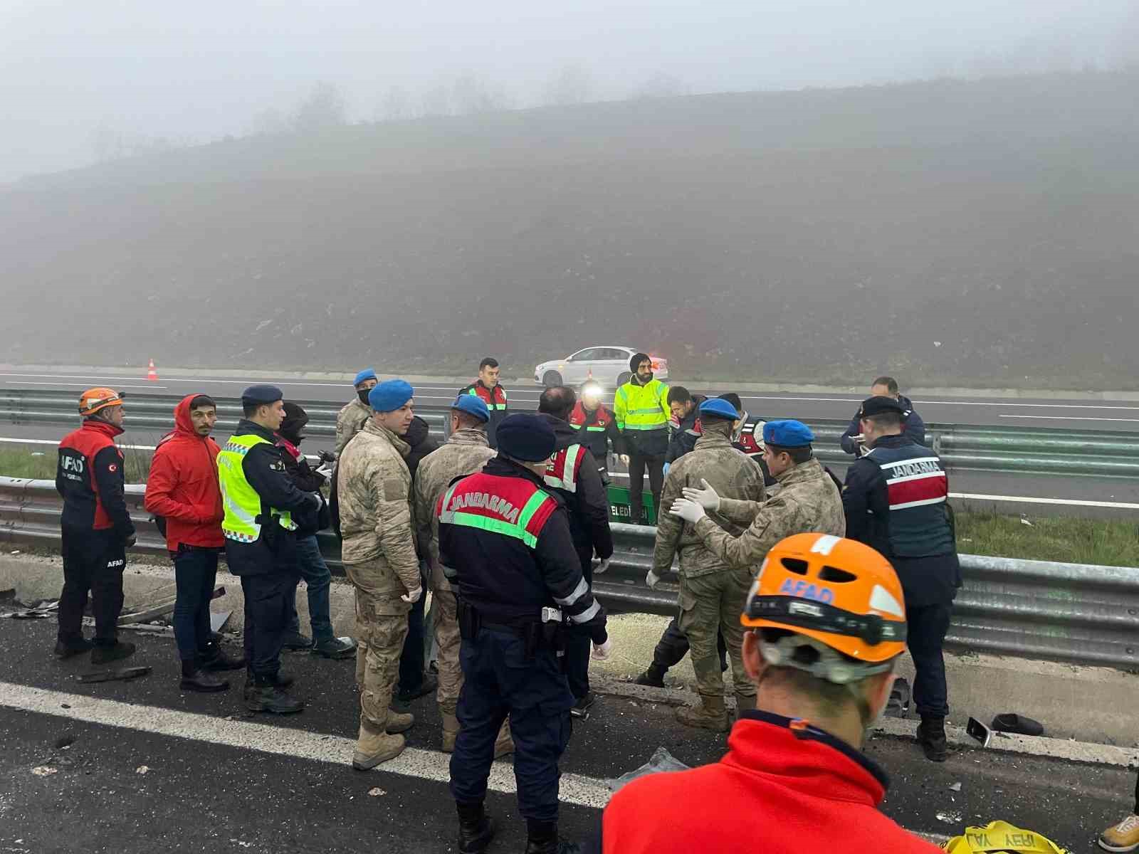 Sakarya&rsquo;da 11 kişinin &ouml;ld&uuml;ğ&uuml; zincirleme kaza davasında kati raporlar bekleniyor