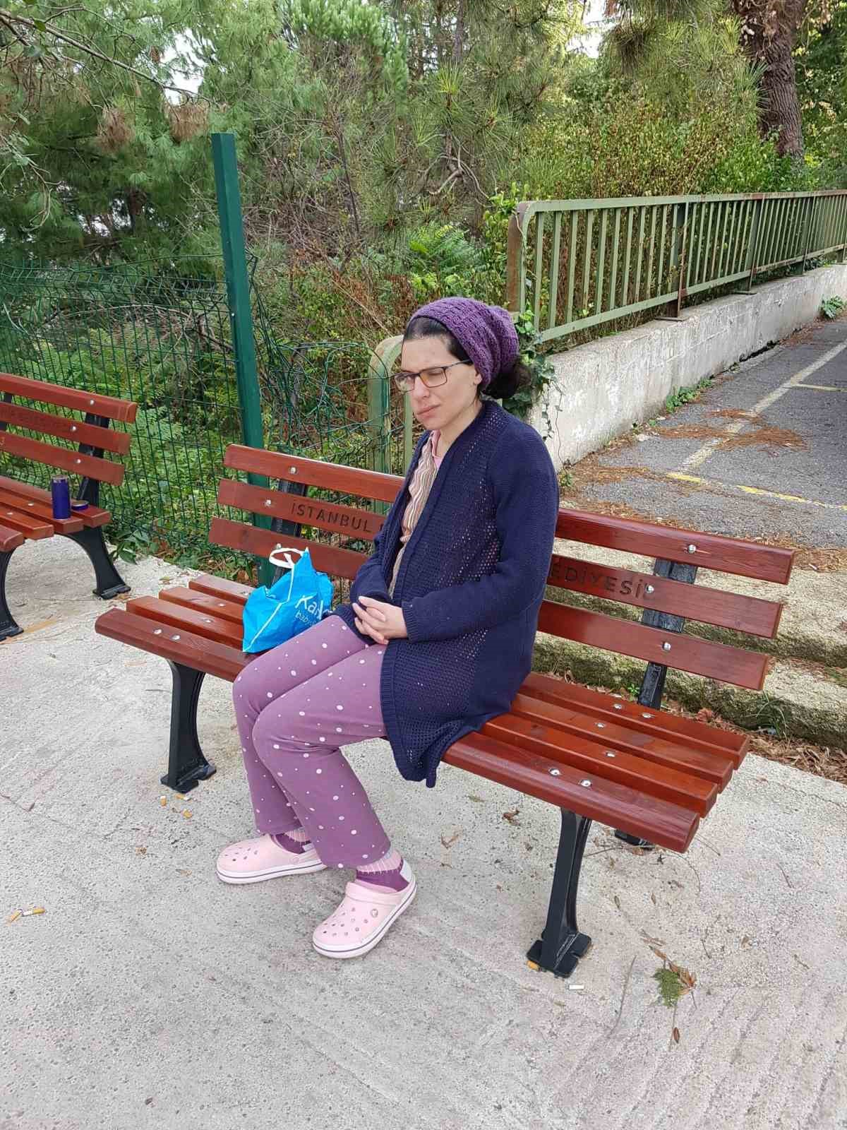 Kağıthane&rsquo;de uzun s&uuml;re sonra komadan &ccedil;ıkan kadın: "Eşim beni camın &ouml;n&uuml;ne s&uuml;r&uuml;kledi ve sırtımdan itti"