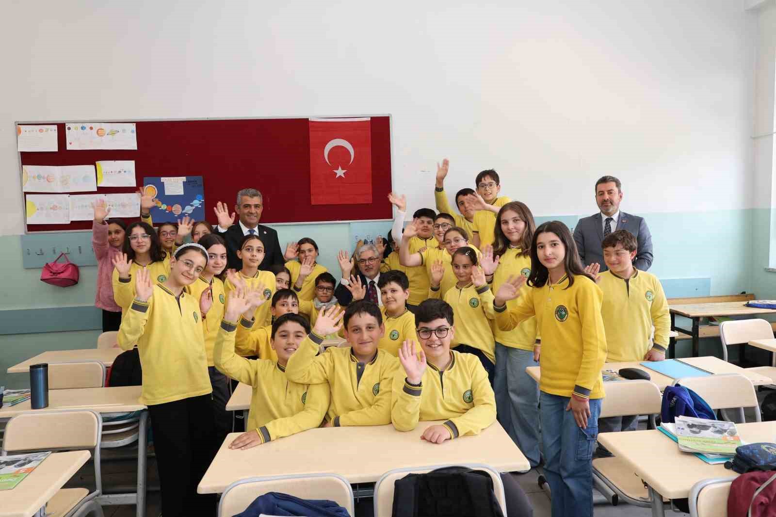 Erzurum’da eğitim süresi 17,31 yıla geriledi: Kadınlar erkekleri geçti