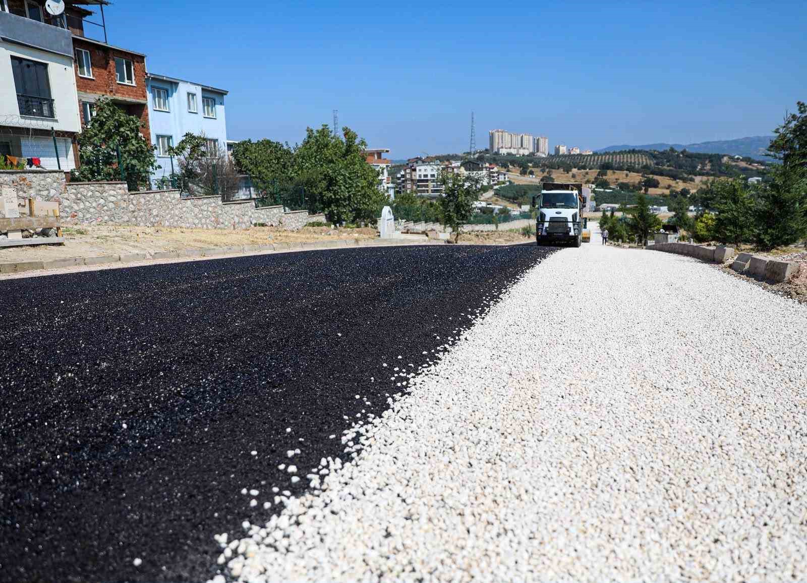 Bursa’da mezarlık yolları yenileniyor