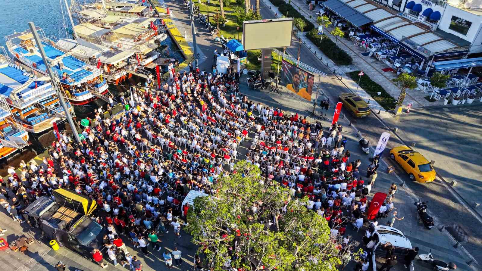 Dünya Kupası heyecanı Bodrum Meydanı’na taşındı