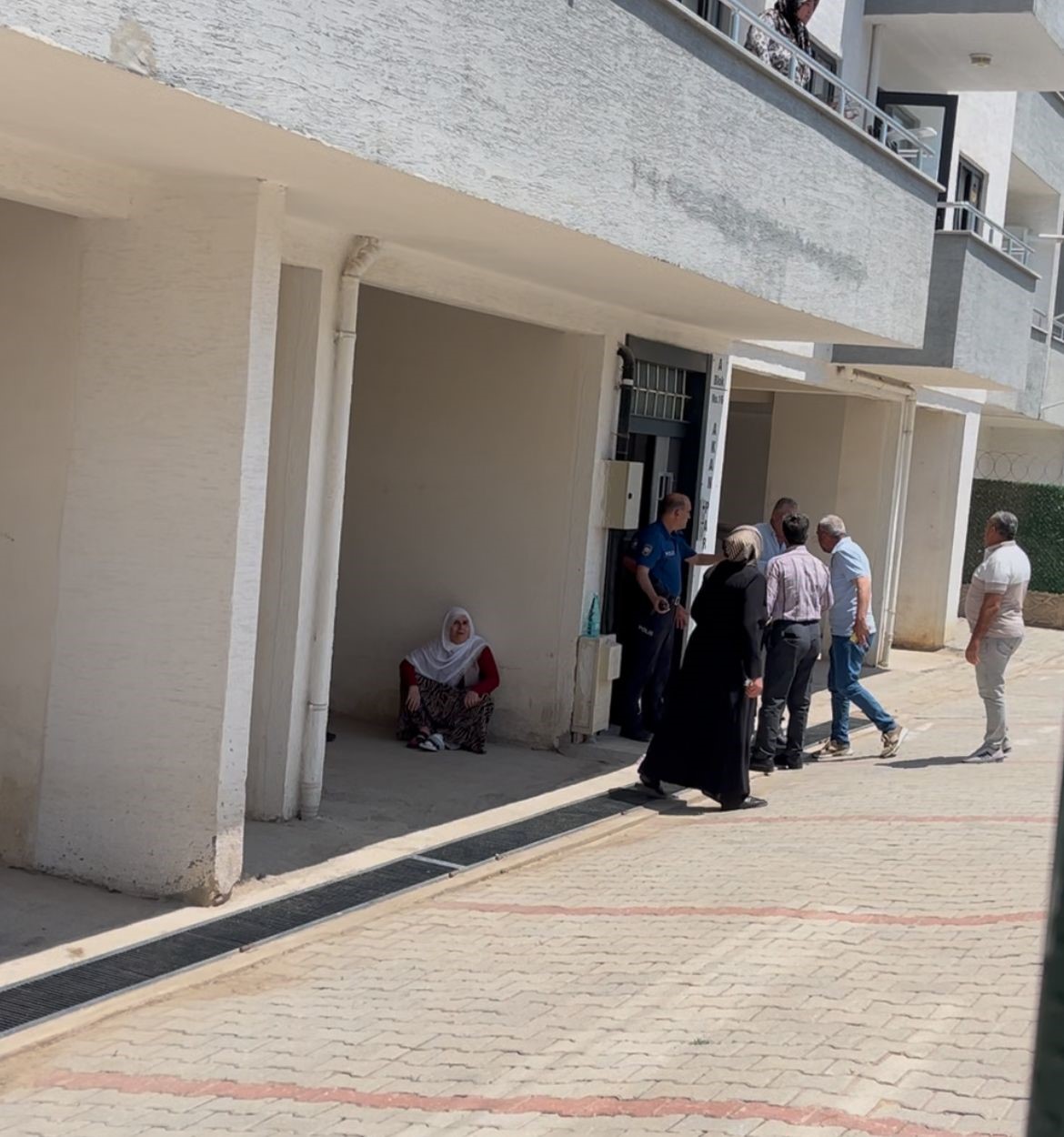Bursa’da korkunç cinayet... Eşini çocuğunun yanında defalarca bıçaklayarak öldürdü
