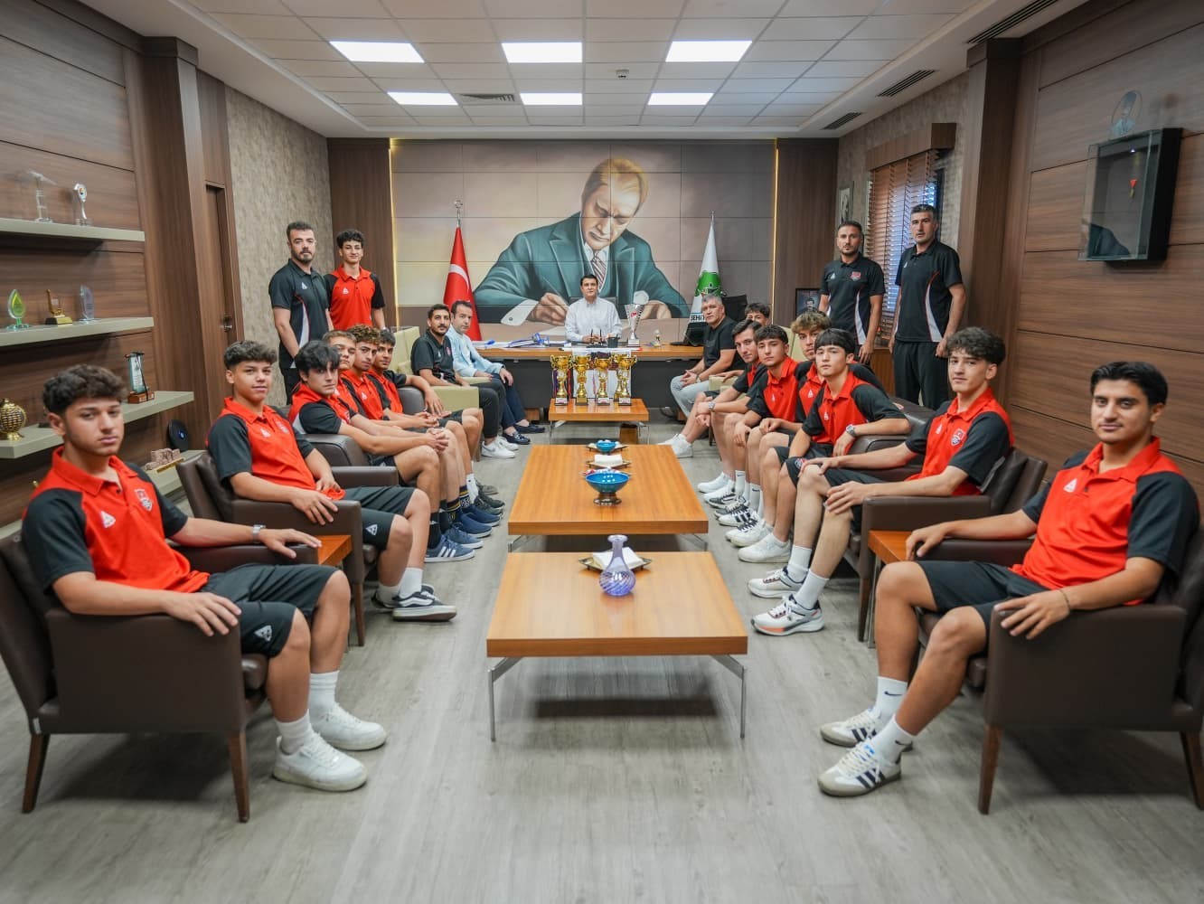 Yılmaz, şampiyonları ağırladı