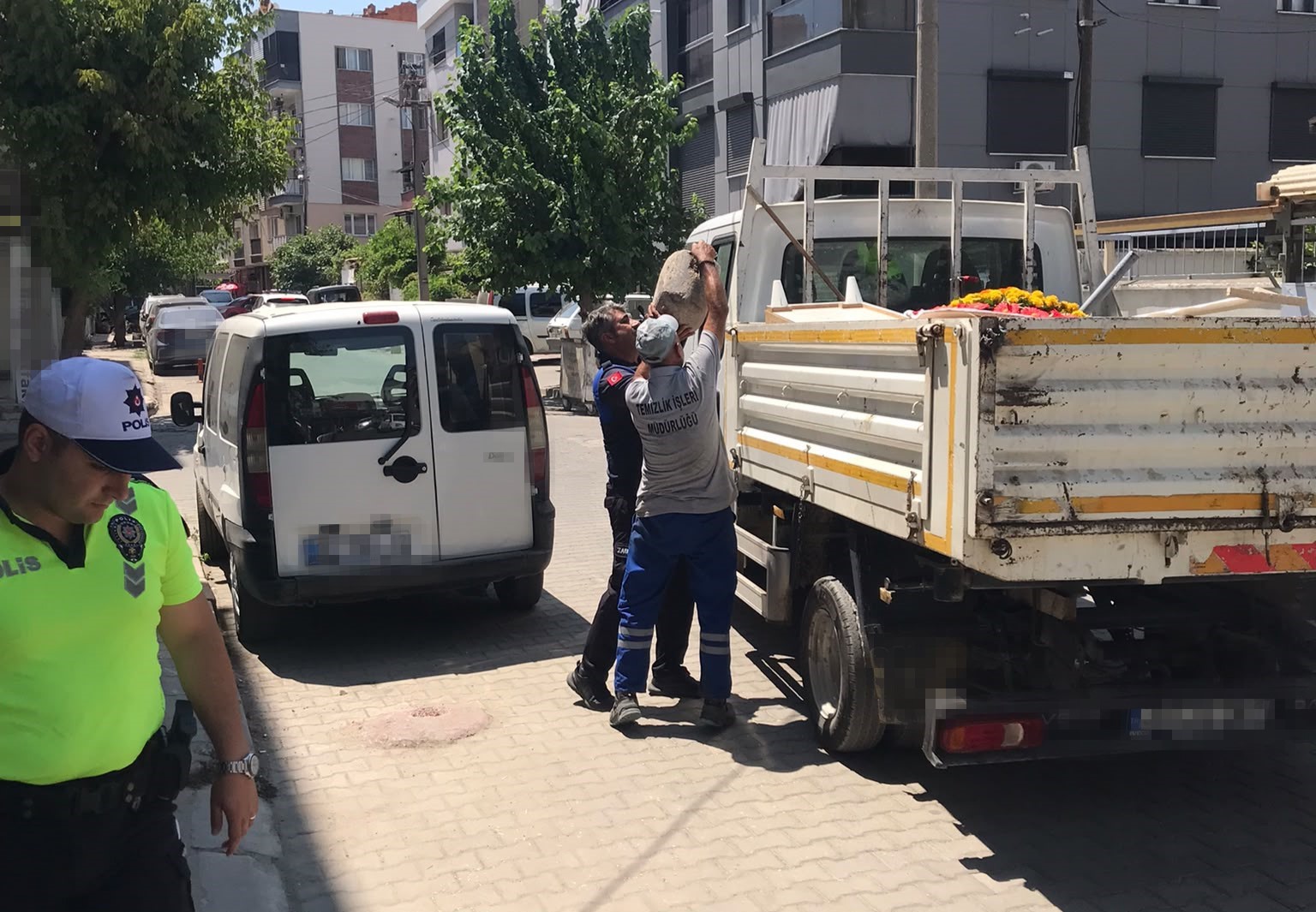 Turgutlu&rsquo;da kaldırım işgallerine ge&ccedil;it yok