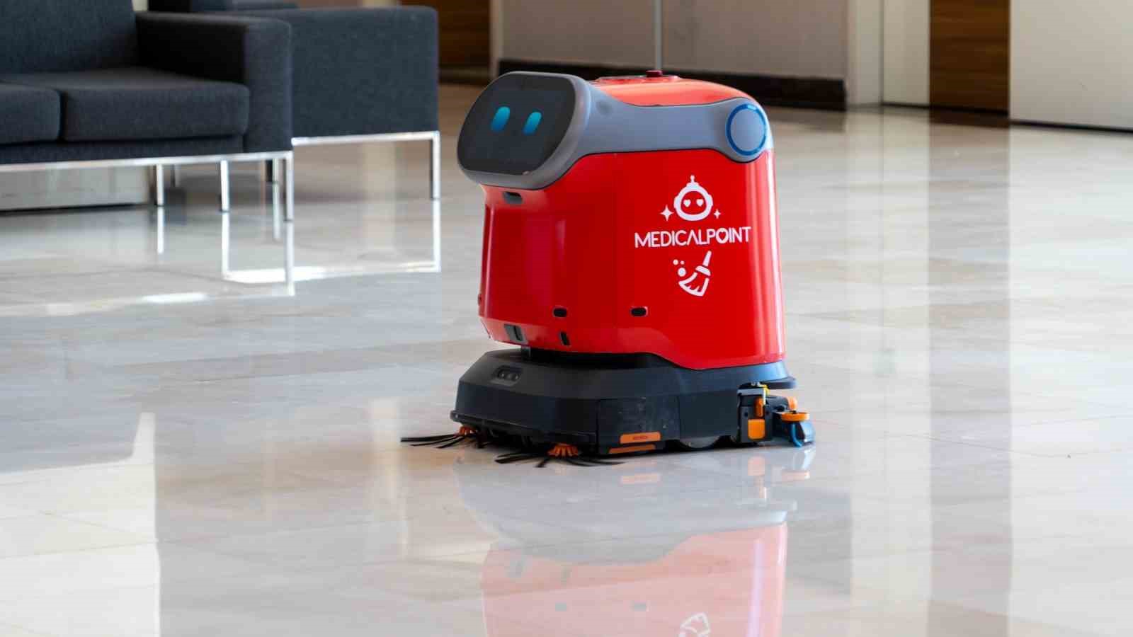 Medical Point’te robotlar iş başında