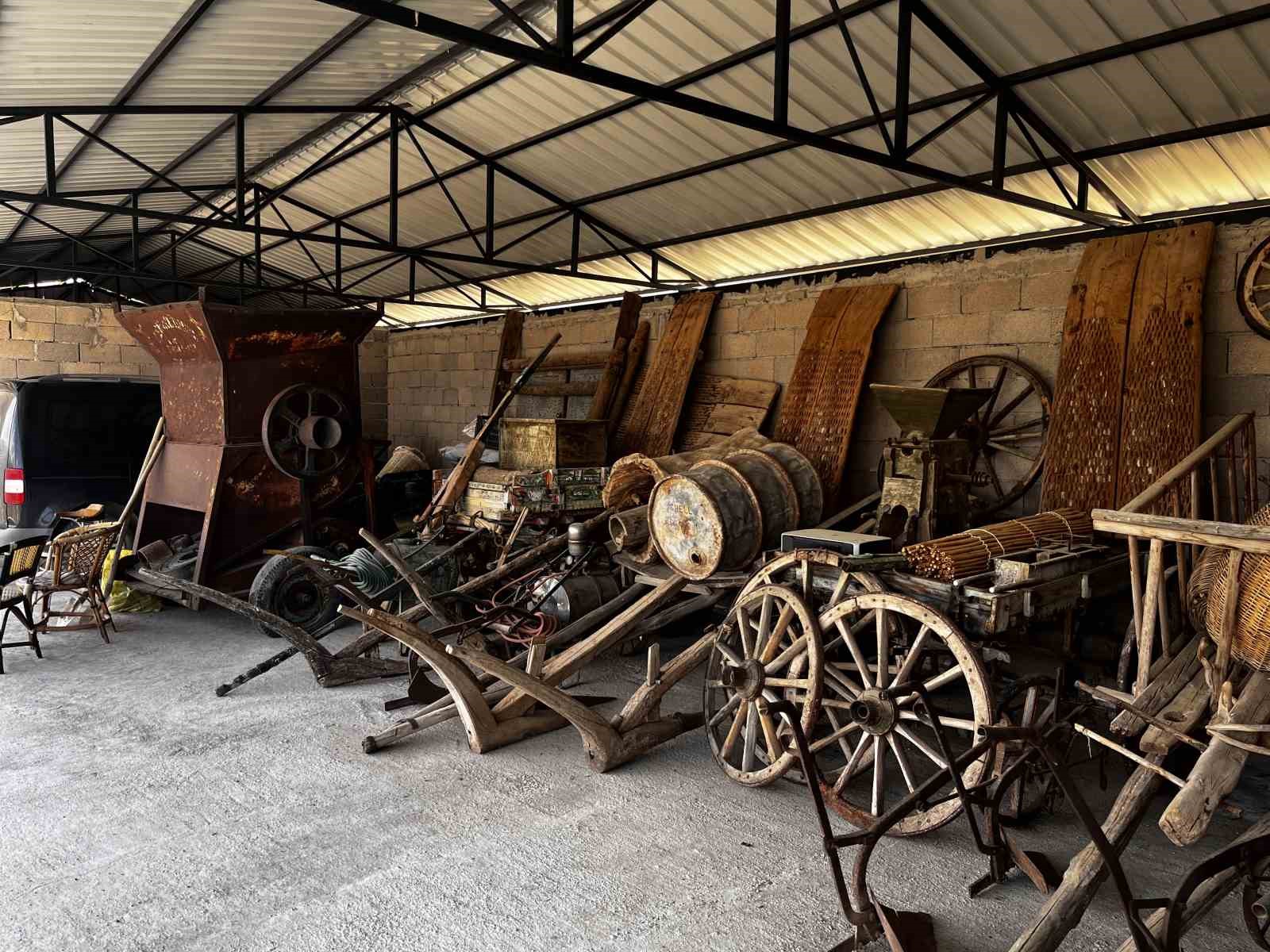 Kültürel mirası yaşatmak için evinin yanına müze kurdu