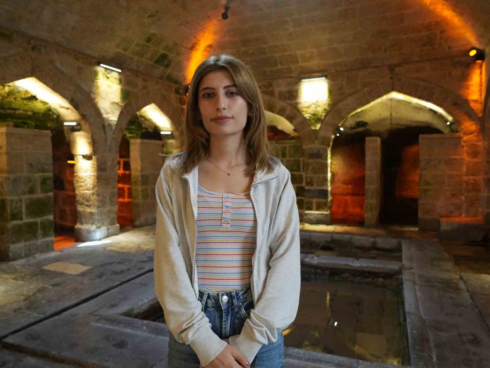 Gaziantep’teki tarihi kasteller ziyaretçilerin ilgi odağı oldu