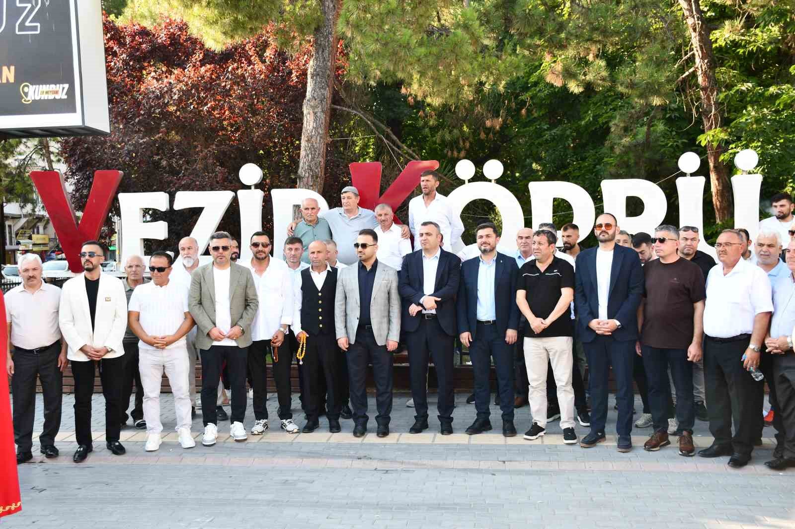 20. Kunduz Yağlı Güreşleri’nde festival coşkusu kortej yürüyüşüyle başladı