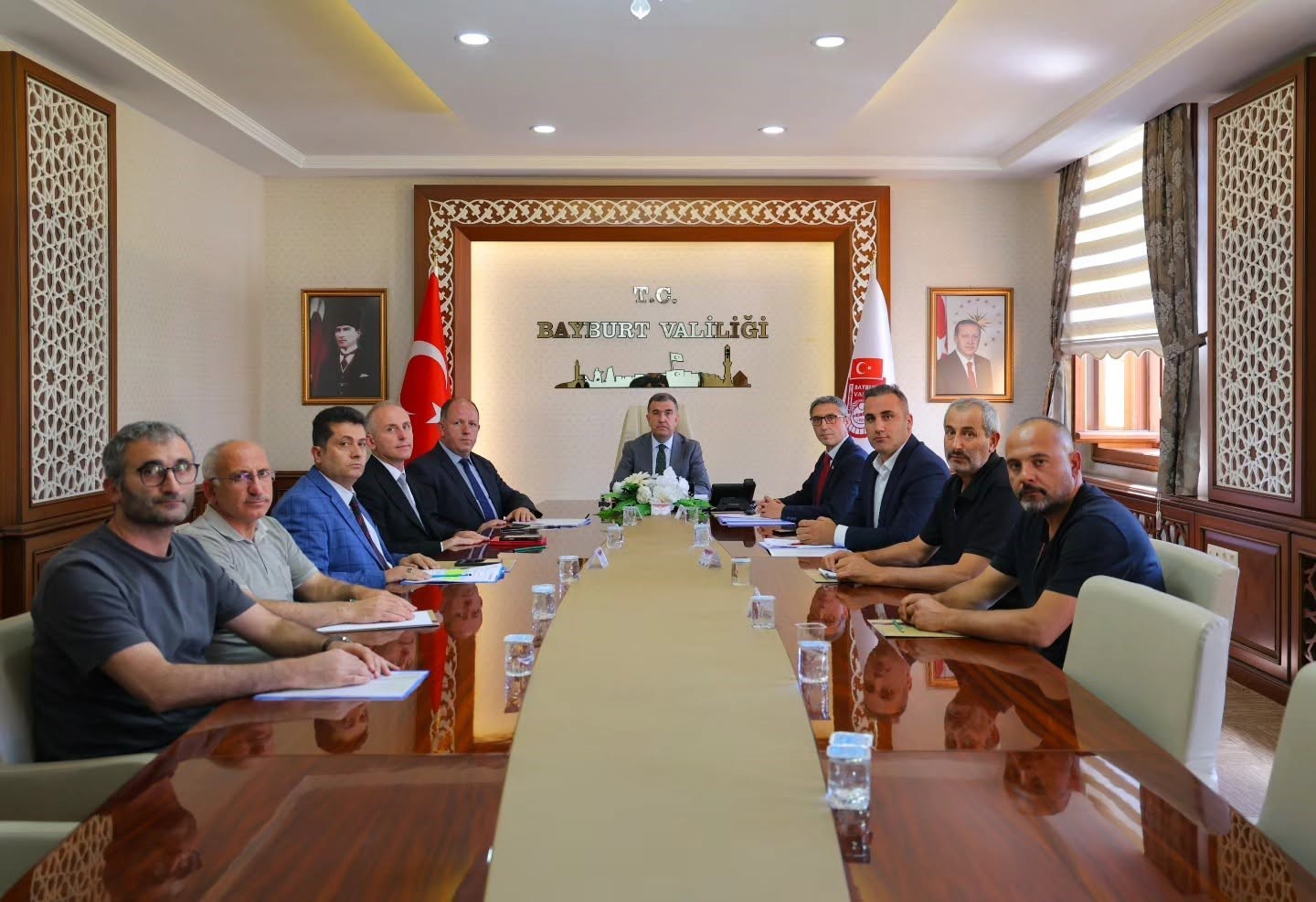 Bayburt&rsquo;ta eğitim yatırımları masaya yatırıldı