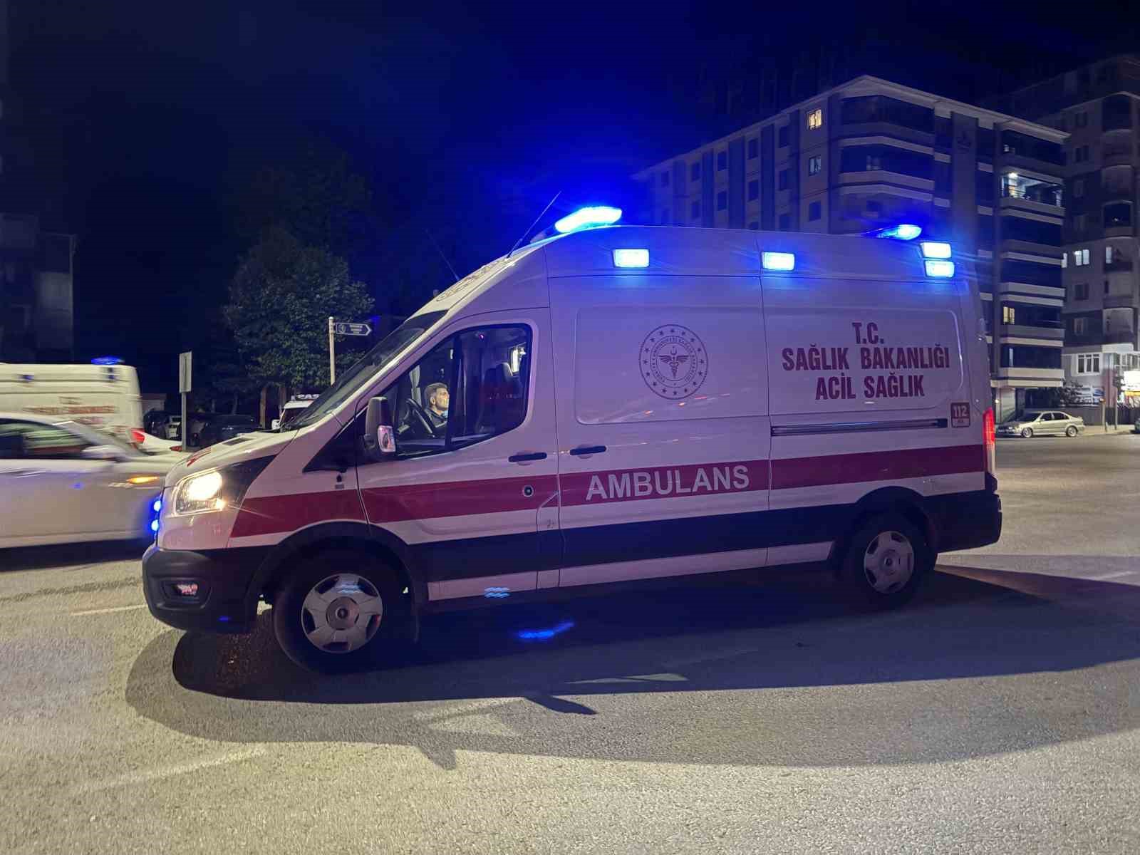 &Ccedil;orum&rsquo;da zincirleme kaza: 2 yaralı