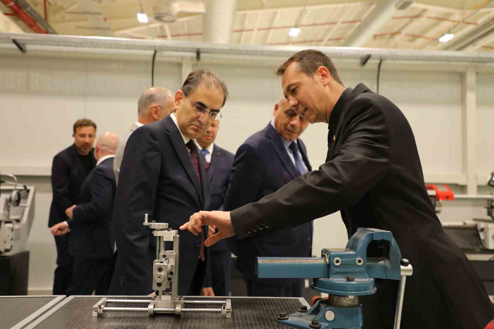 Alp Havacılık İkili Mesleki Eğitim Programı’nda yeni eğitim dönemi başladı