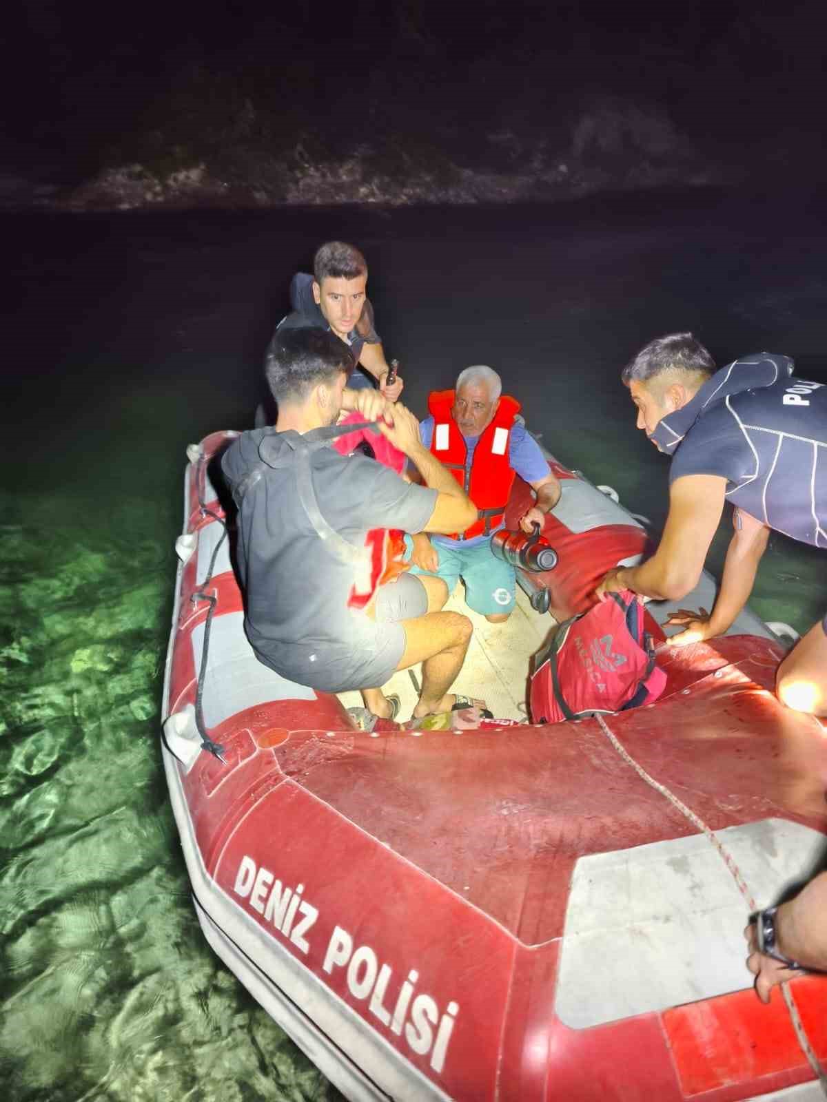 Fırat Nehri’nde su seviyesinin yükselmesi ile mahsur kalan 26 kişi kurtarıldı