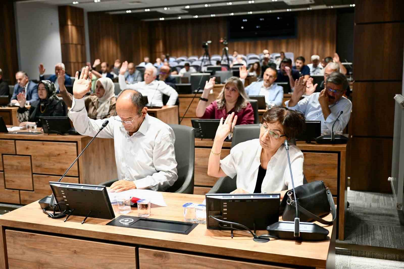 Başkan Geçit, "Mali disiplinimiz ve idari işleyişimizin hukuki çerçeveye uygunluğu bir kez daha tescil edildi"