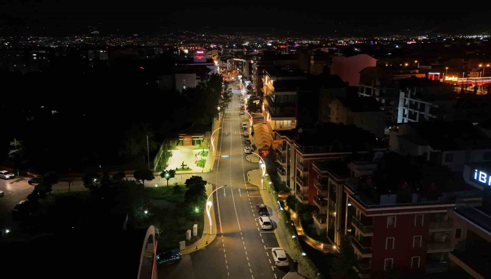 Şehit Ergün Köncü Caddesi modern görünüme kavuştu