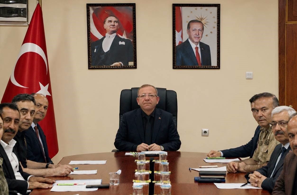 15 Temmuz Demokrasi ve Milli Birlik G&uuml;n&uuml; hazırlıkları Kars&rsquo;ta masaya yatırıldı