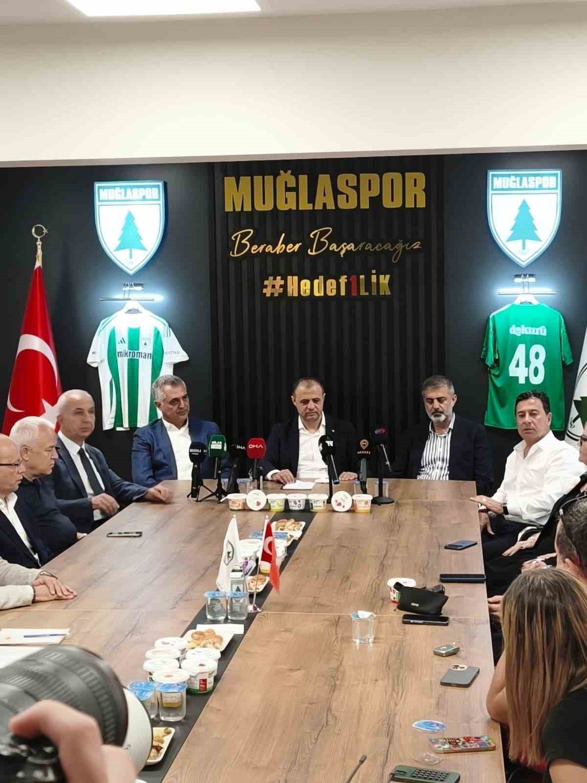 Muğlaspor’da sponsorluk imzaları atıldı