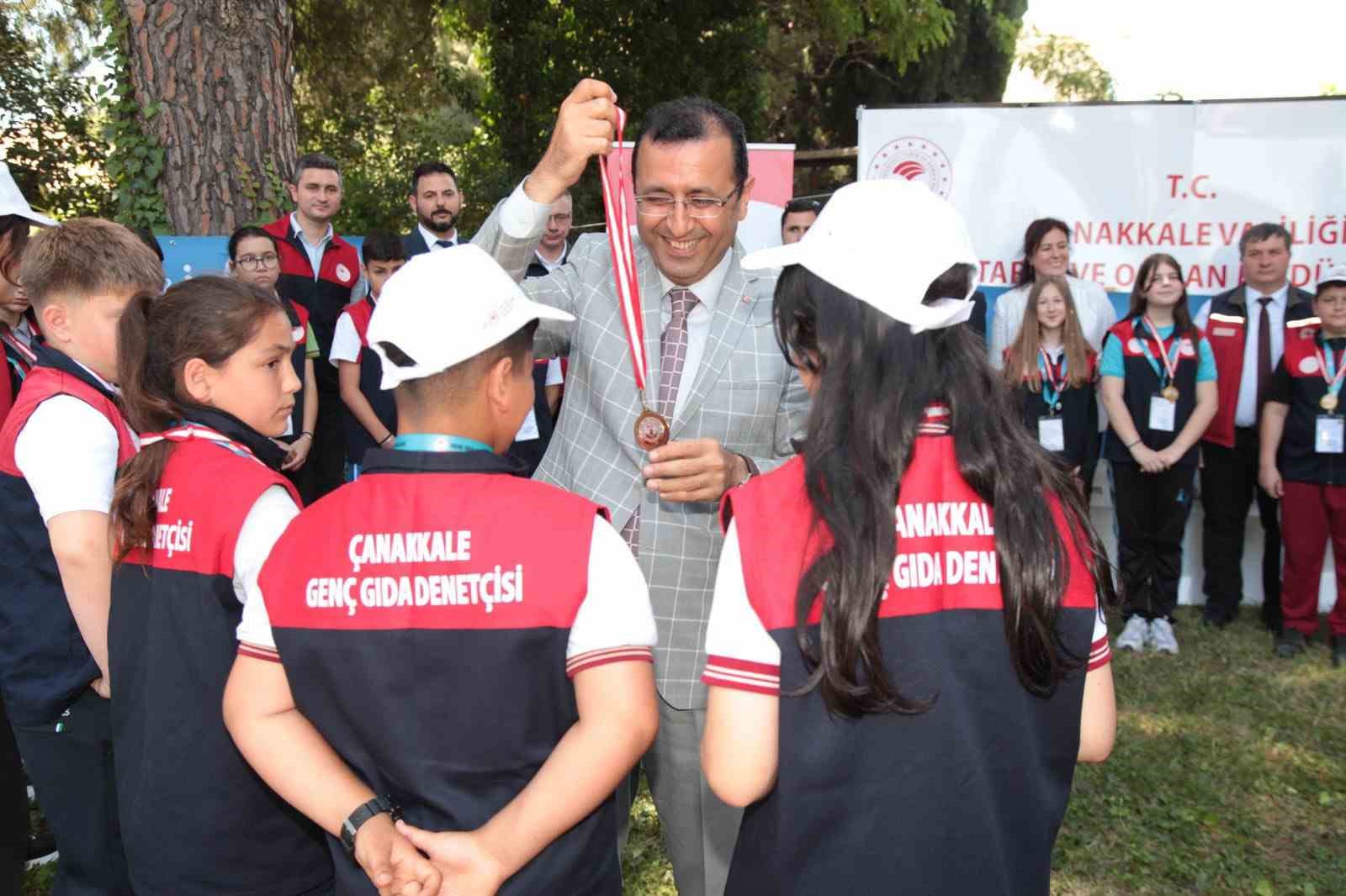 &Ccedil;anakkale&rsquo;de Gen&ccedil; Gıda Denet&ccedil;ileri yetiştirilmeye devam ediliyor