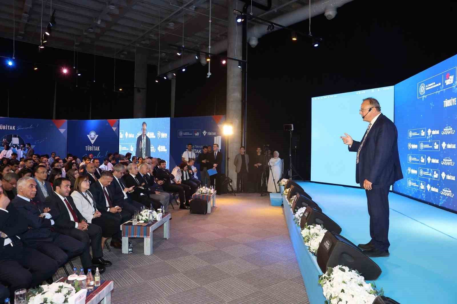 Gaziantep Büyükşehir ev sahipliğinde 5’inci Türkiye Bilim ve Teknoloji Merkezleri Zirvesi düzenlendi