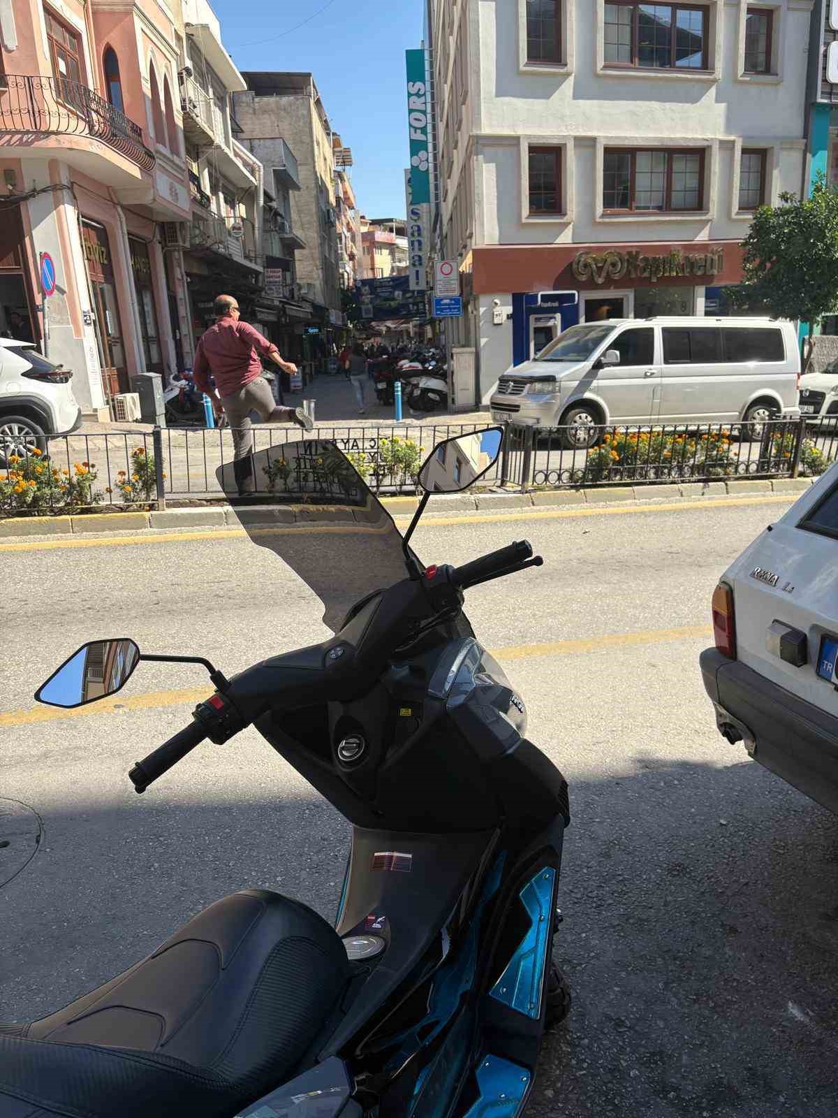 Vatandaşlardan Hükümet Bulvarı’na yaya geçidi talebi