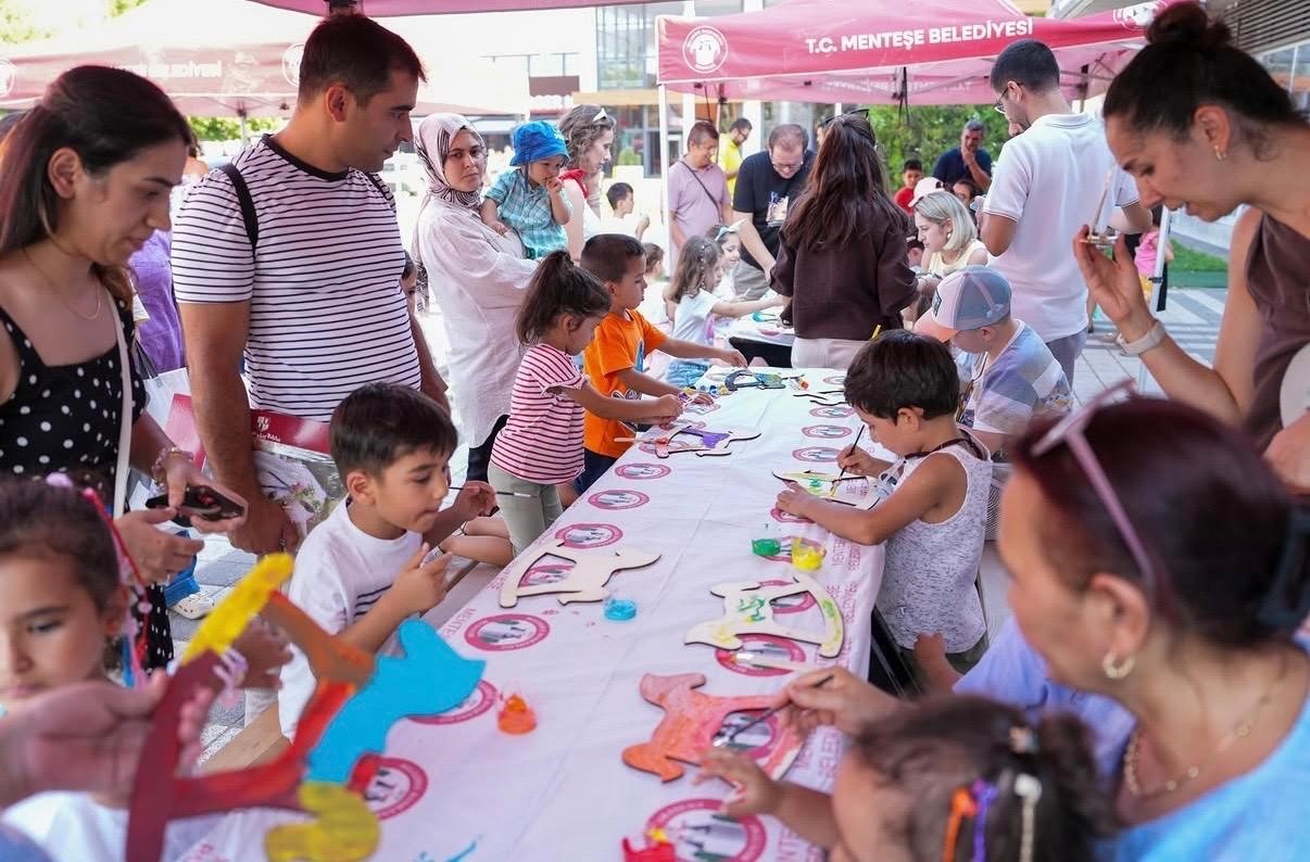 Menteşe Belediyesi çocukları atlarla buluşturdu