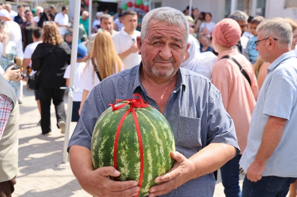 Kurtdere’de 3. Karpuz Şenliği renkli görüntülere sahne oldu