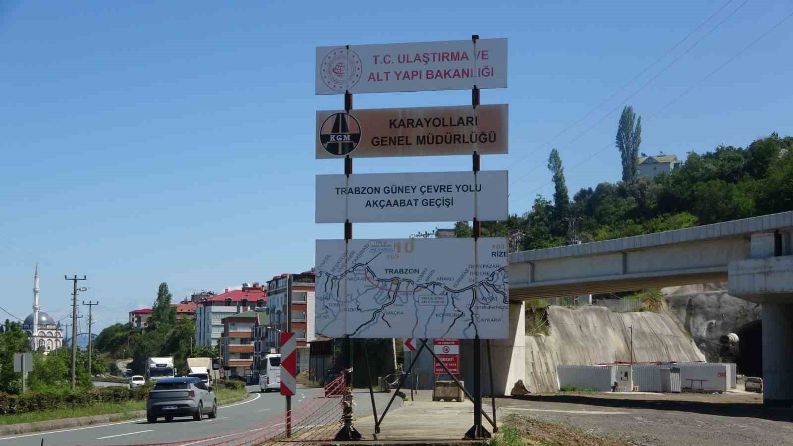 Trabzon&rsquo;un 30 yıllık hayali olan G&uuml;ney &Ccedil;evre Yolu Projesi&rsquo;nde &ccedil;alışmalar s&uuml;r&uuml;yor