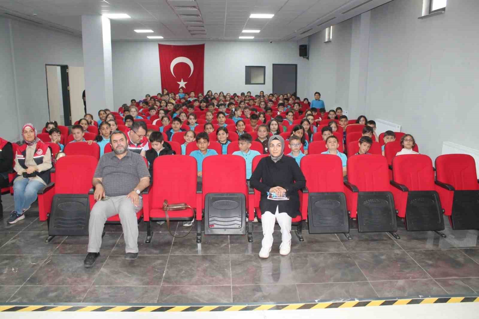 &Ccedil;ocuklara gıda ve balık&ccedil;ılık bilinci aşılandı