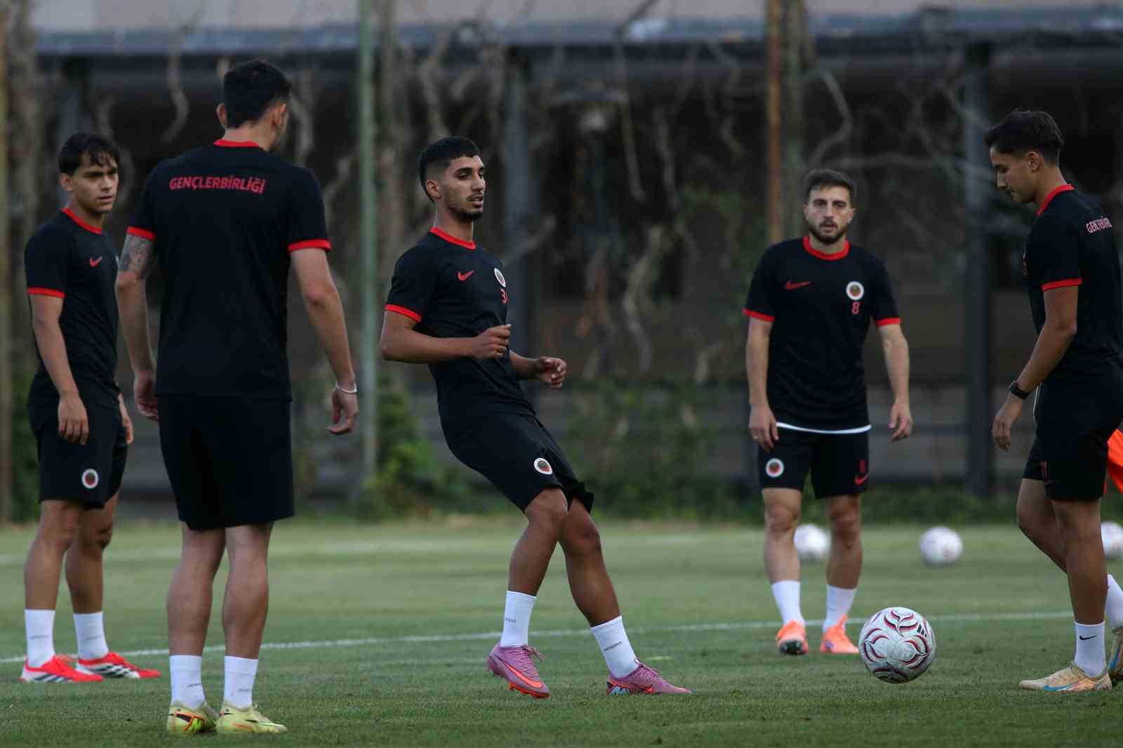 Gençlerbirliği, Fenerbahçe maçı hazırlıklarını tamamladı