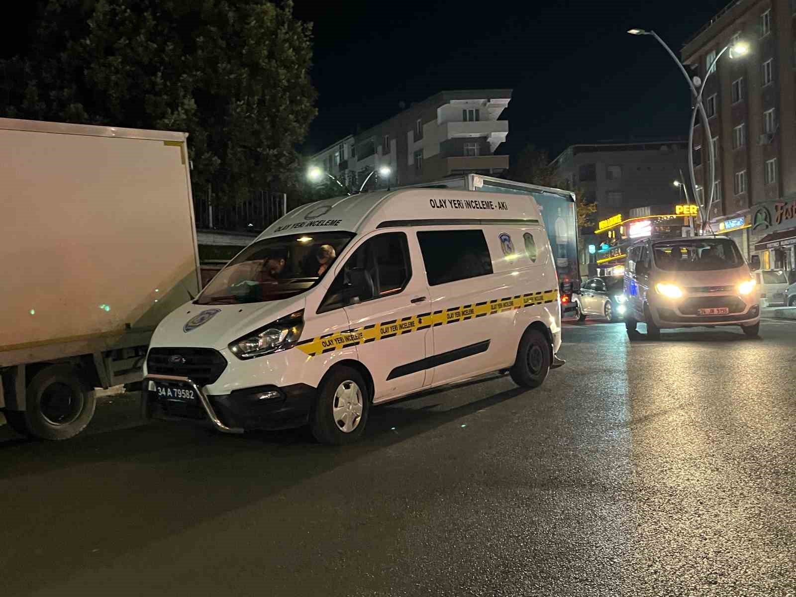 Sultangazi’de tartıştığı kişiye silahla ateş etti: 1 yaralı