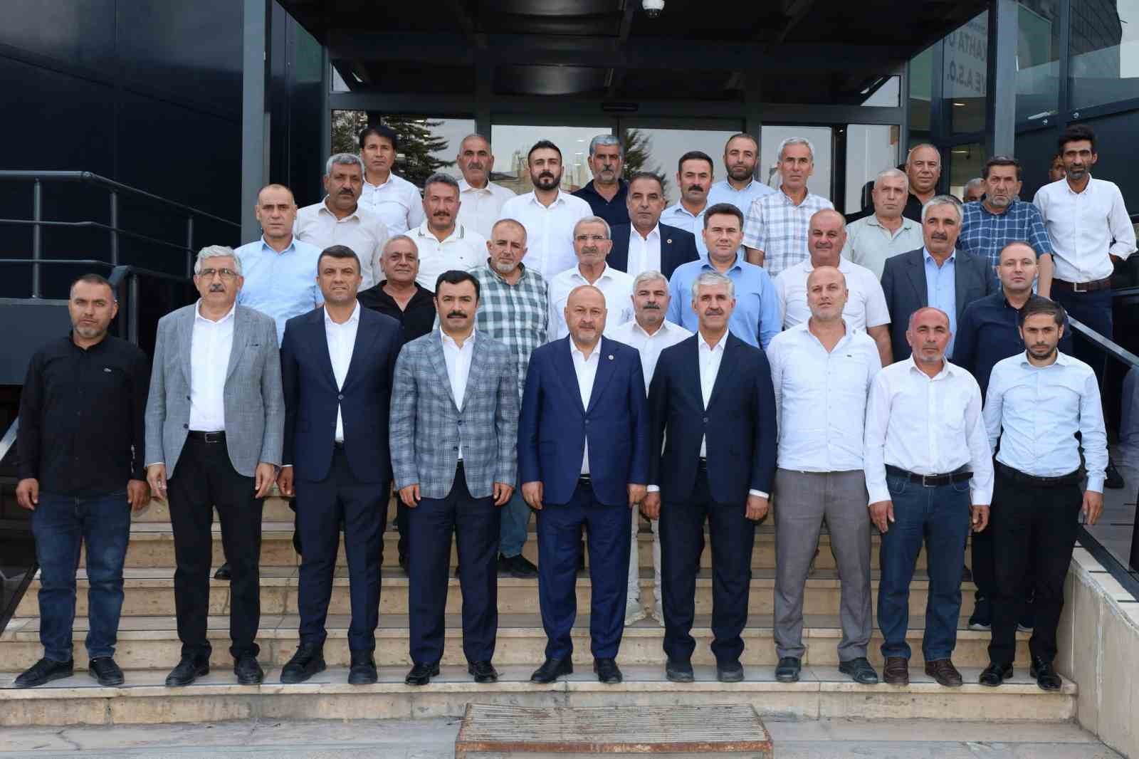 Kahta’da muhtarlarla istişare toplantısı yapıldı