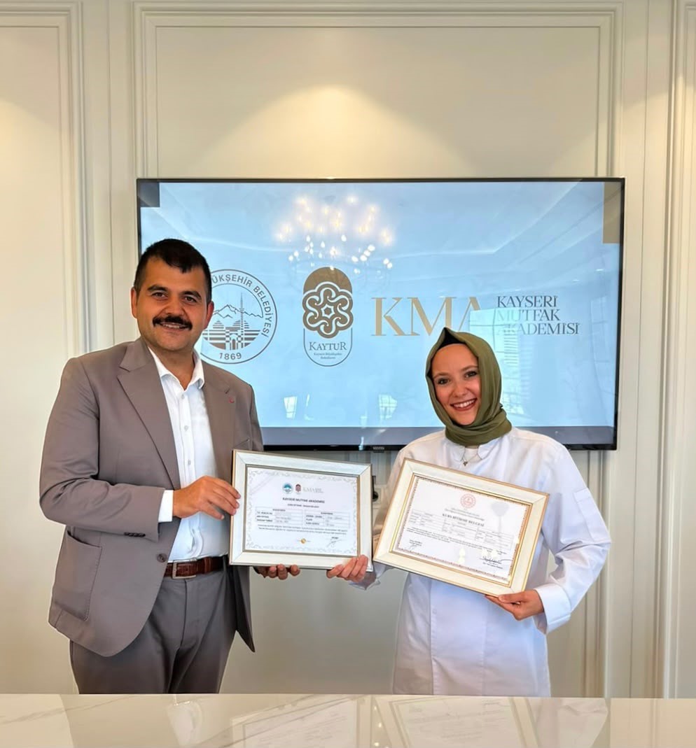 Büyükşehirin gastronomi vizyon projesi Kayseri Mutfak Akademisi ilk mezunlarını verdi