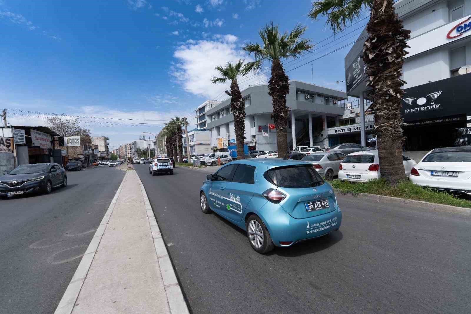 İzmir&rsquo;in elektrikli ara&ccedil; filosuyla 25 milyon lira tasarruf