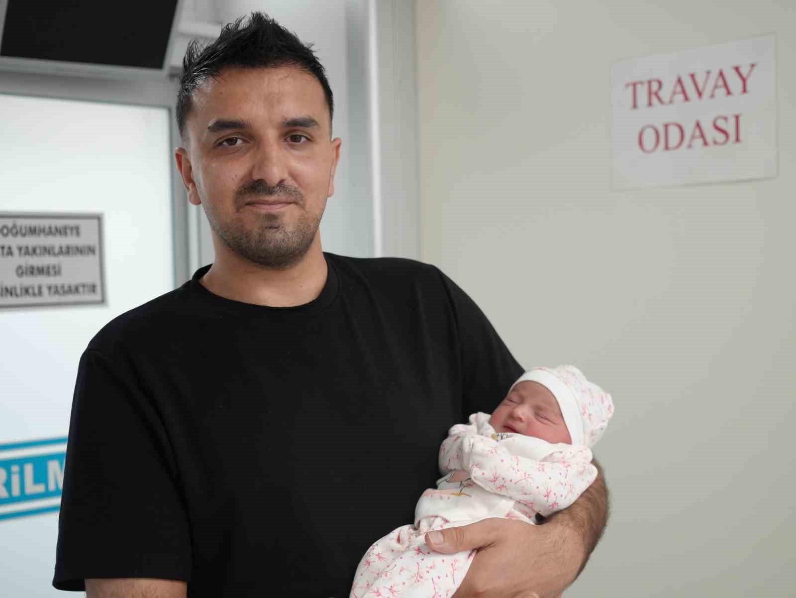 Normal doğum için 503 kilometre katetti