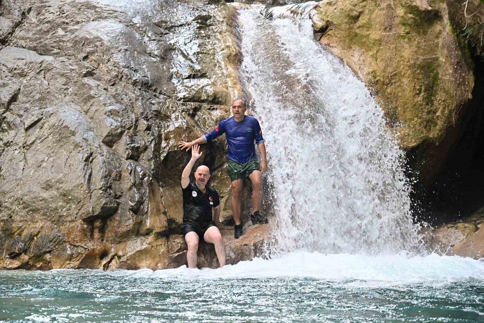 Osmaniye protokol&uuml; Kara&ccedil;ay Kanyonu&rsquo;nda doğayla buluştu