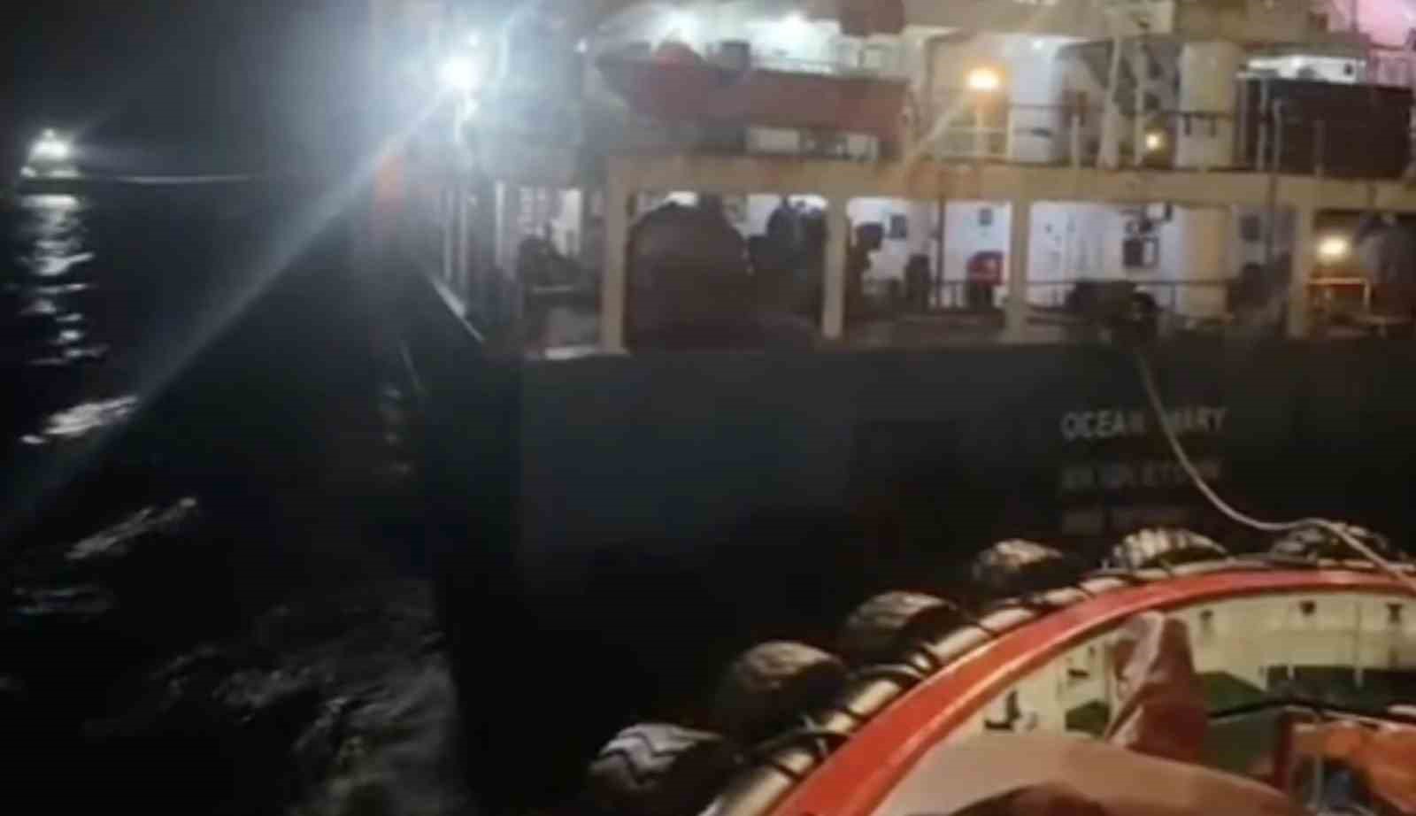 Çanakkale Boğazı’nda kuru yük gemisinde makine arızası
