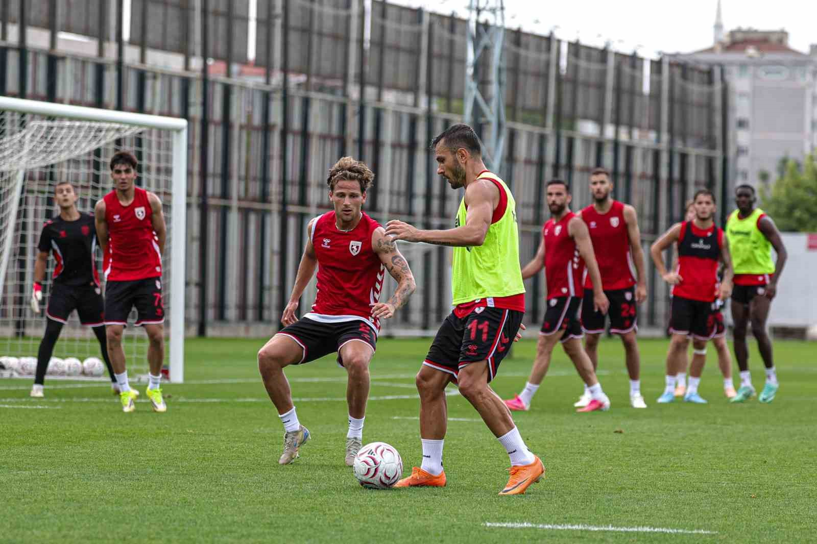 Samsunspor, yeni sezon hazırlıklarını sürdürdü