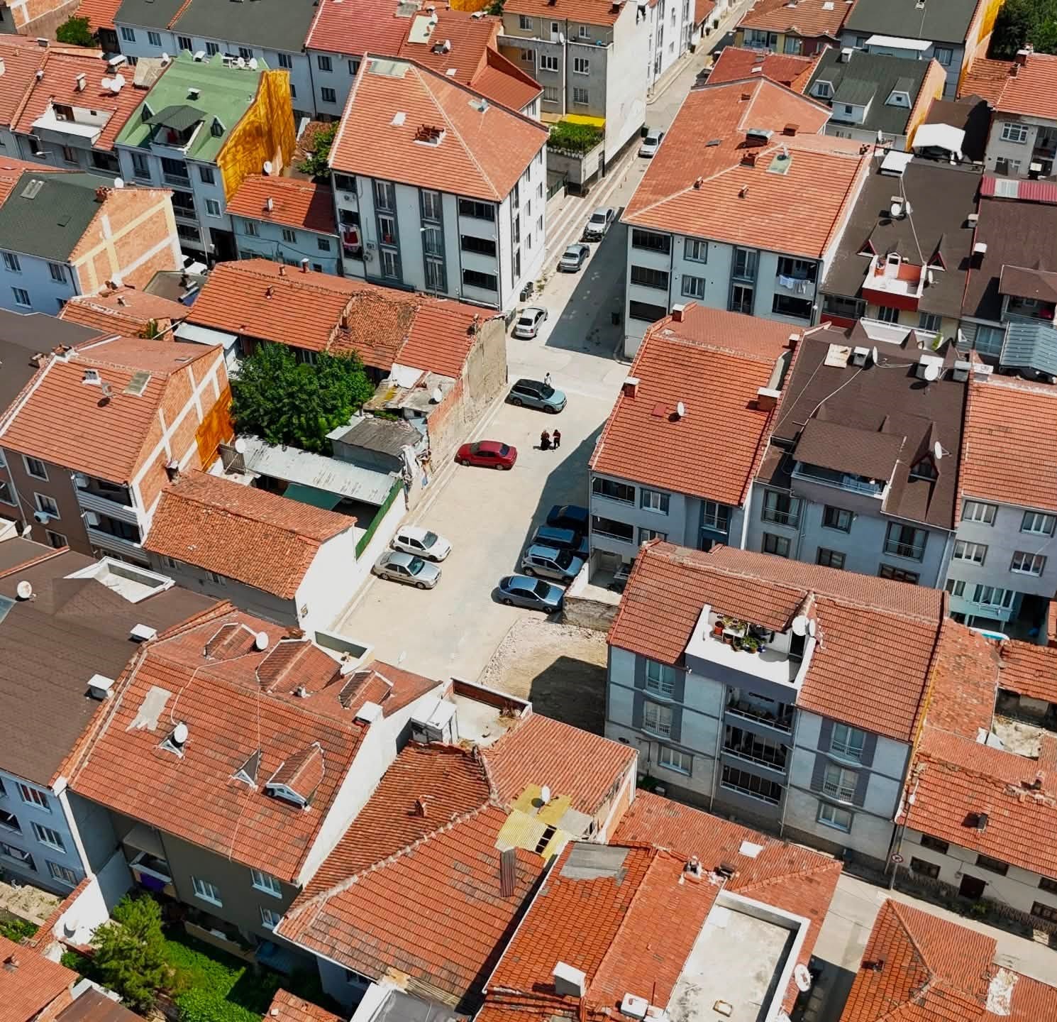 Orhaniye Mahallesi&rsquo;nde kamulaştırmalarla yeni otopark oluşturuldu