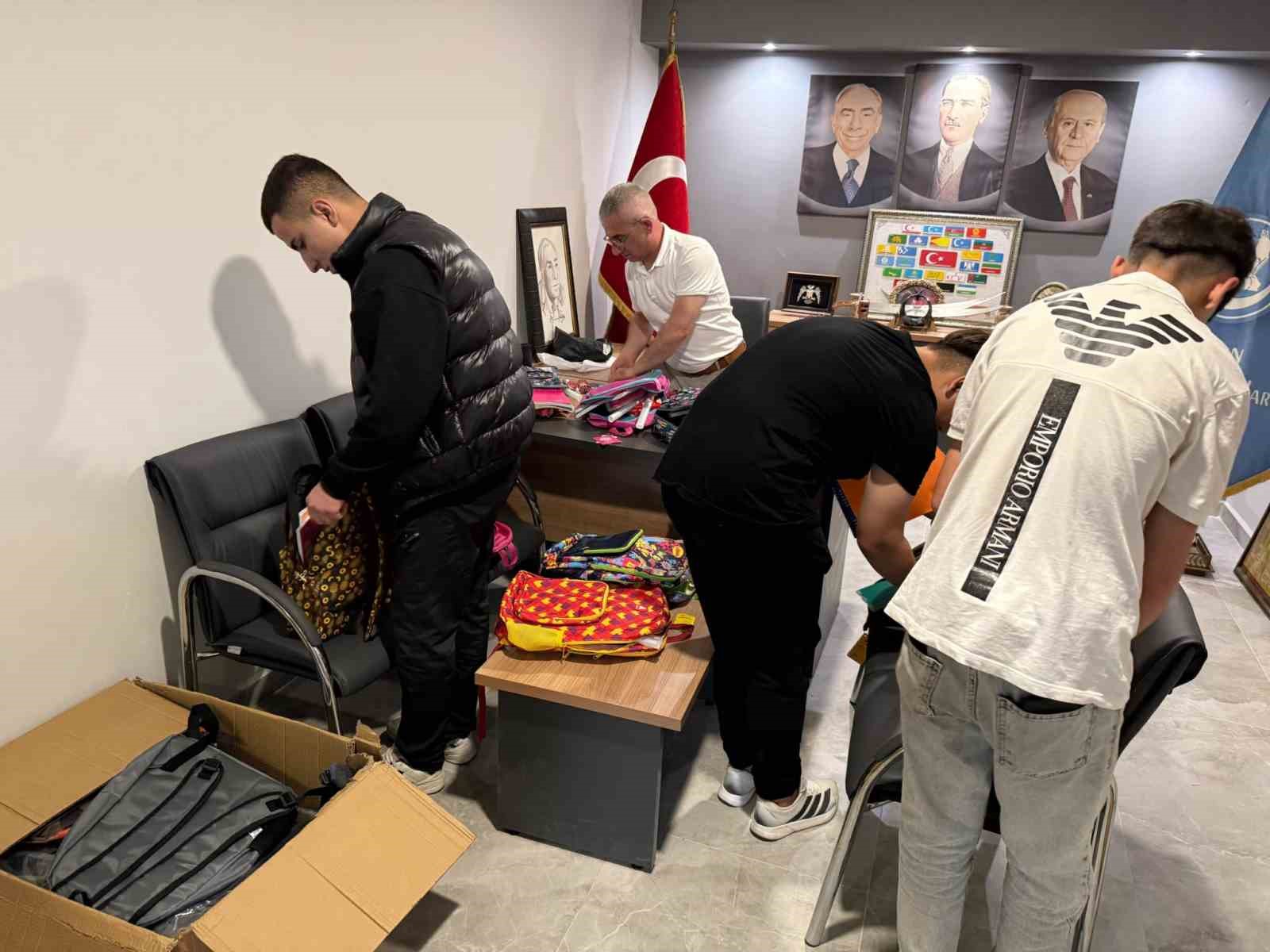 Ülkü Ocakları’ndan öğrencilere eğitim desteği