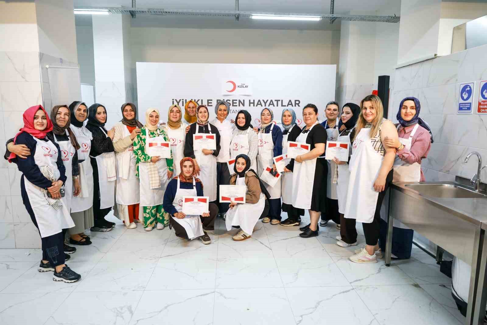 Depmremzede kadınlar ‘İyilikle Pişen Hayatlar’ atölyesi için İstanbul’da buluştu