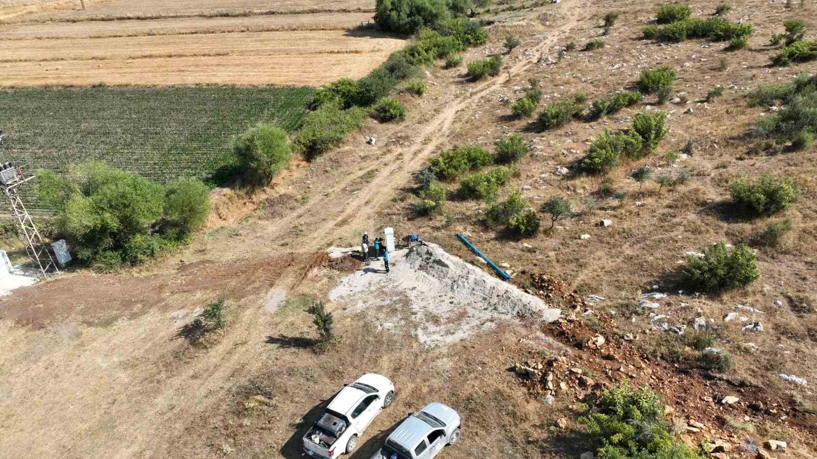 Ahmet Akın Naipli&rsquo;de ki &ccedil;ift&ccedil;ileri sevindirdi