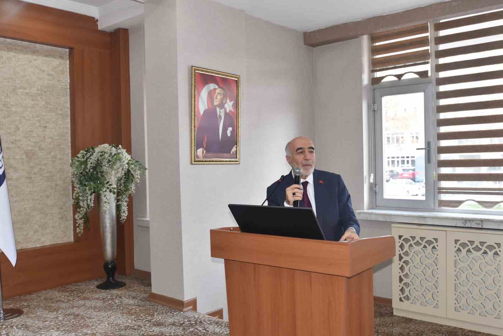 Ertek: "Altyapı yenileme &ccedil;alışmaları eş zamanlı olarak s&uuml;r&uuml;yor"