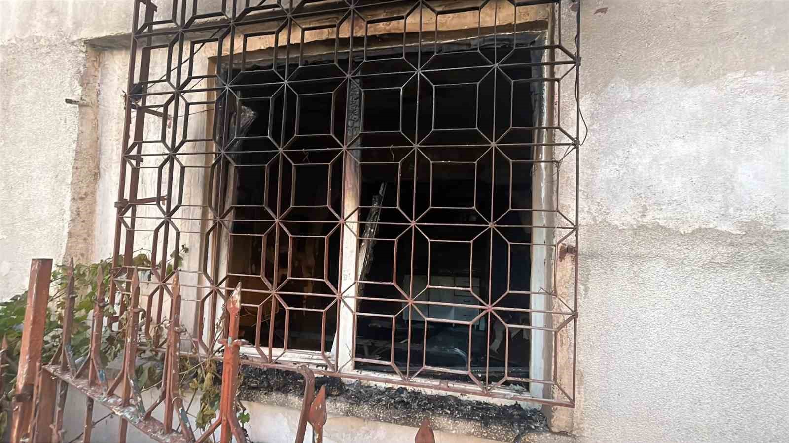 Çorum’da apartman dairesinde çıkan yangın korkuttu