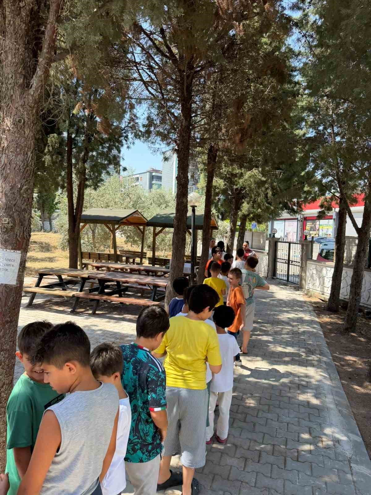 Yunusemre Belediyesi yaz Kur’an kursu öğrencilerini sevindirdi