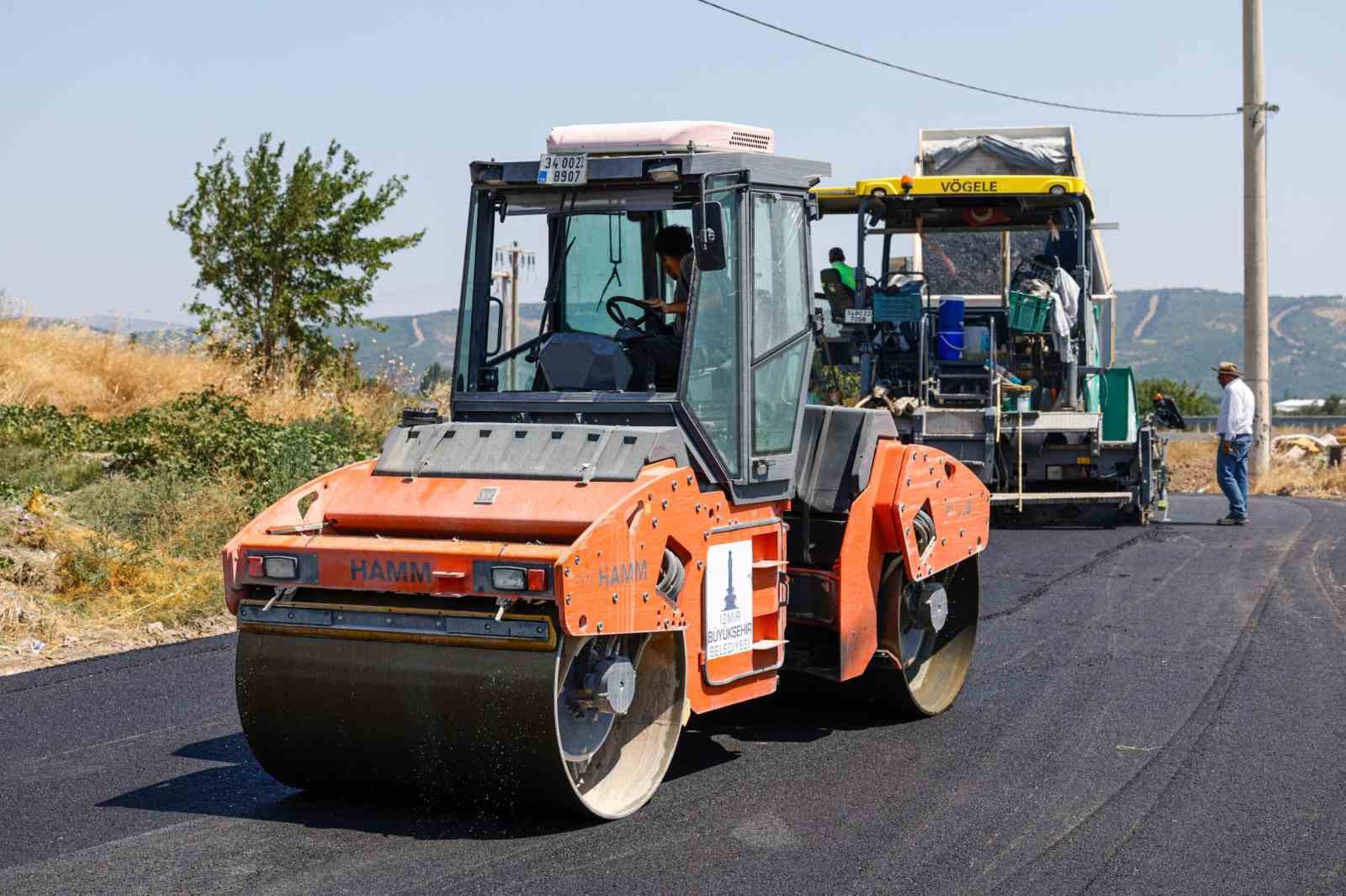 Bergama’da yollar yenileniyor, ulaşım daha güvenli hale geliyor