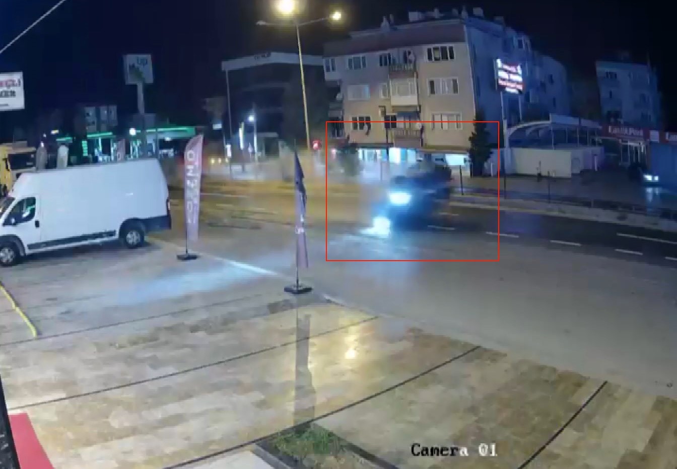 Yalova&rsquo;da otomobil takla attı: 1 yaralı