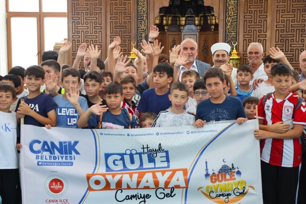 Canik&rsquo;te &ccedil;ocuklar camilere akın ediyor