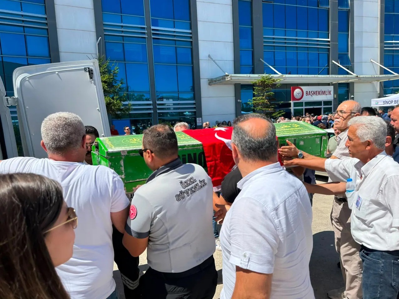 Dr. Burhan Şendil son yolculuğuna uğurlandı